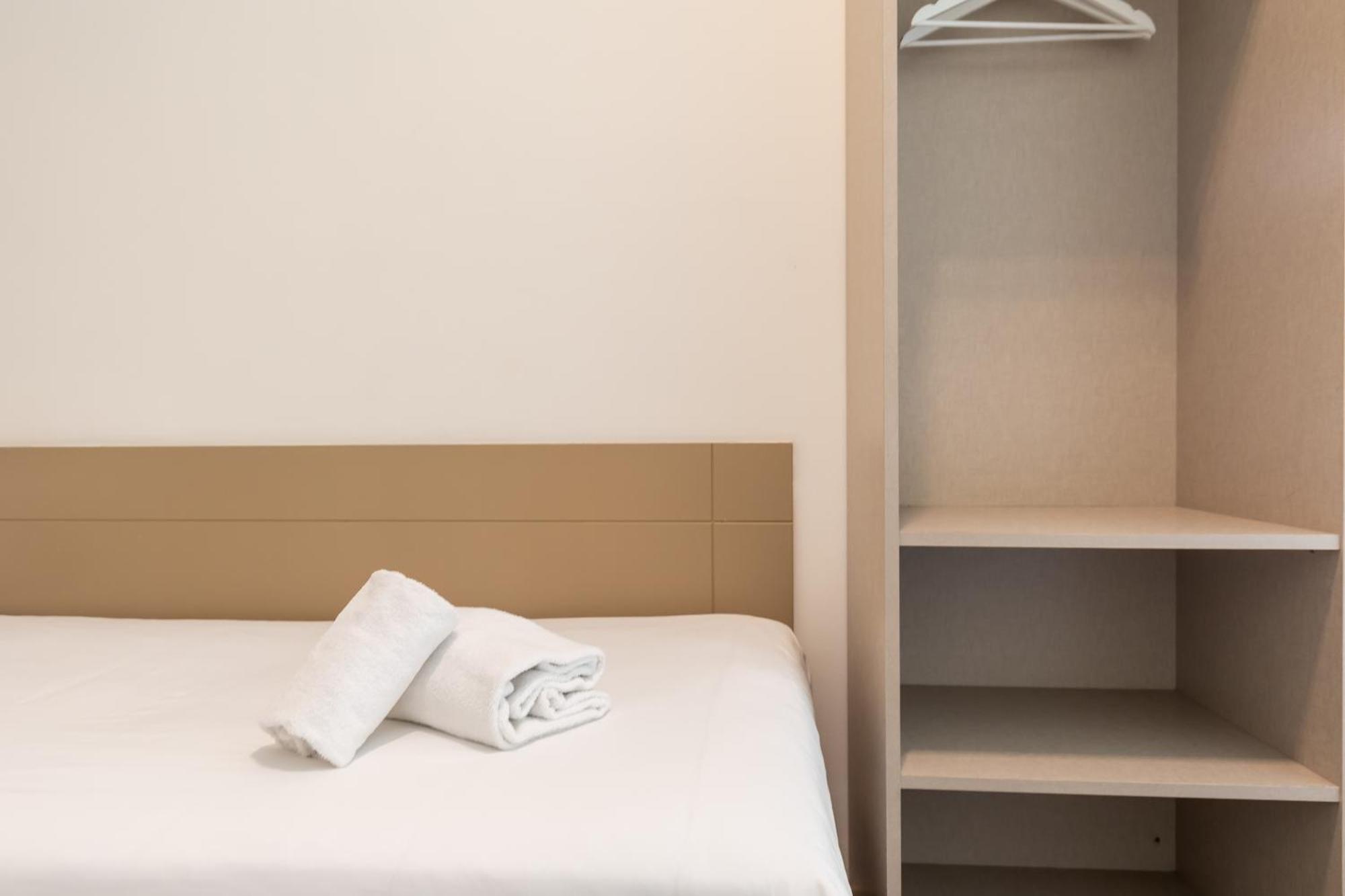 Deco Apartments Barcelona-Sants المظهر الخارجي الصورة