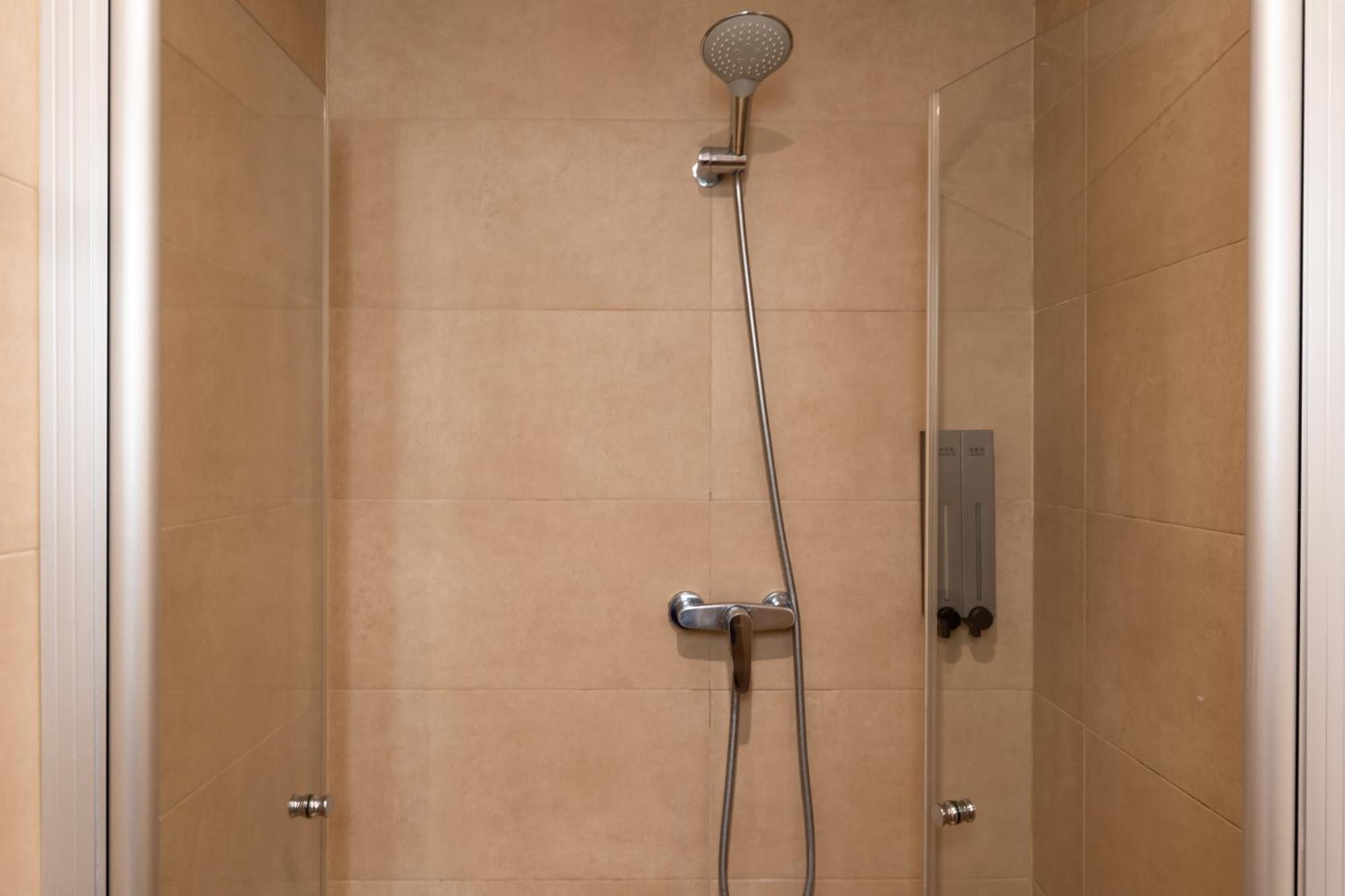 Deco Apartments Barcelona-Sants المظهر الخارجي الصورة